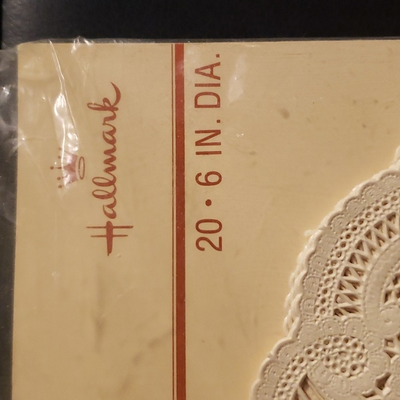 HALLMARK French Lace 6" Doilies - 1 Pkg of 20 - VTG NIP - Picture 4 of 6